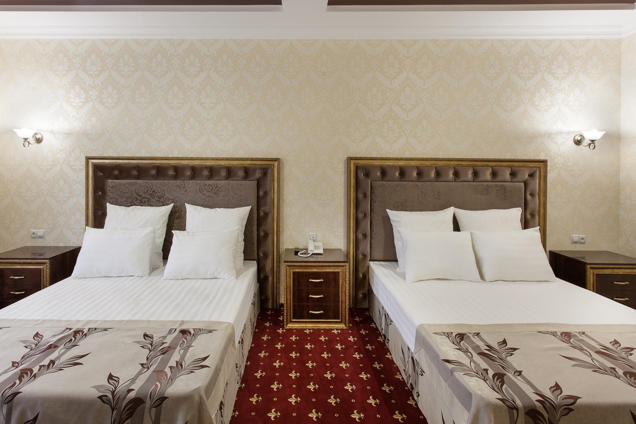 Mask Business Hotel Пятигорск Екстериор снимка