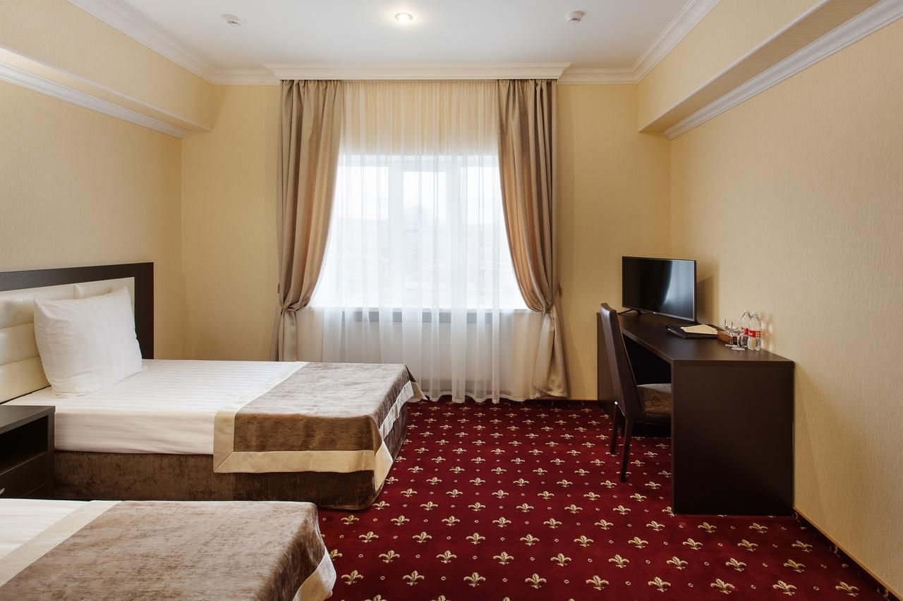 Mask Business Hotel Пятигорск Екстериор снимка