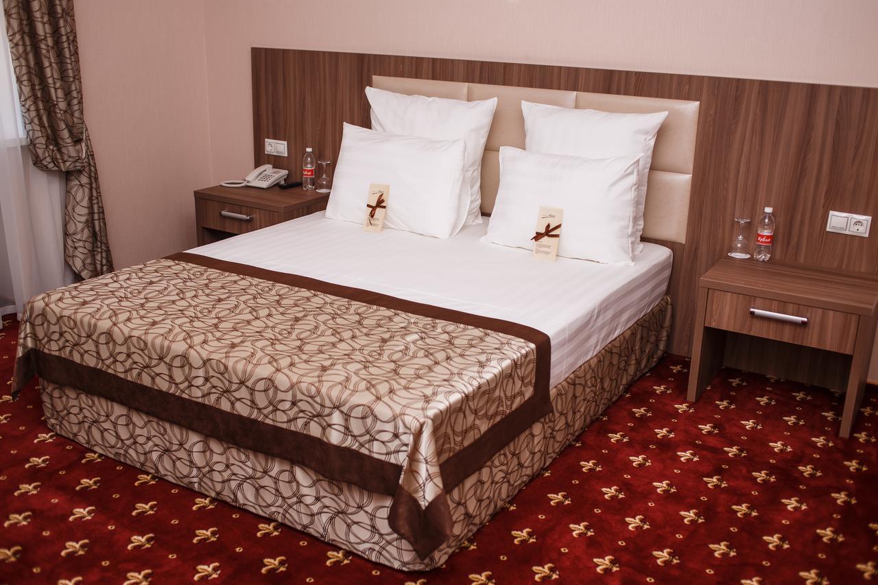 Mask Business Hotel Пятигорск Екстериор снимка