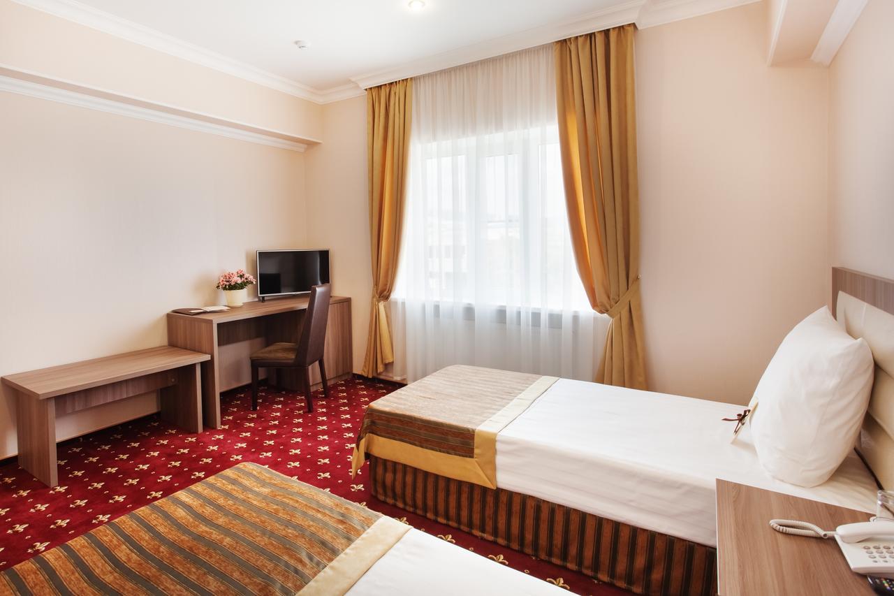 Mask Business Hotel Пятигорск Екстериор снимка