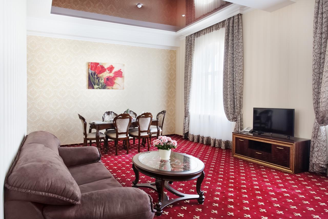 Mask Business Hotel Пятигорск Екстериор снимка