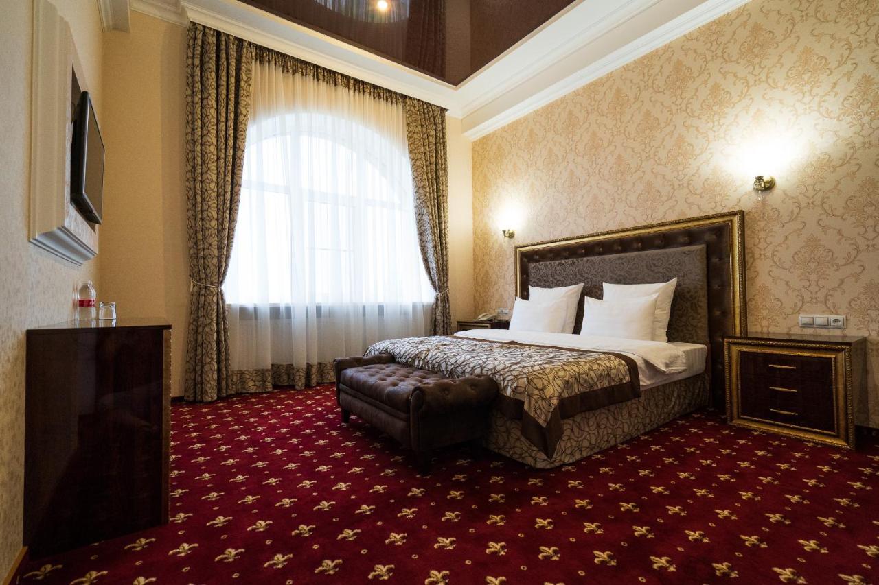 Mask Business Hotel Пятигорск Екстериор снимка